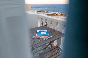 Theoxenia Suites & Apartments