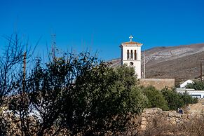 Theoxenia Suites & Apartments