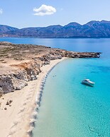 Theoxenia Suites & Apartments