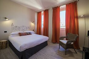 So & Leo Guest House