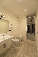 So & Leo Guest House