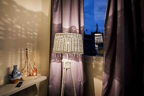 So & Leo Guest House