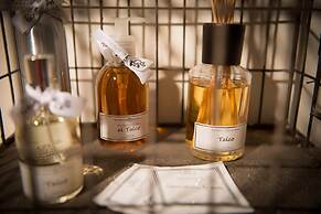 So & Leo Guest House