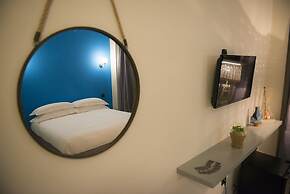 So & Leo Guest House