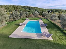 Podere Lucignano Secondo Agriturismo