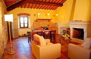 Podere Lucignano Secondo Agriturismo