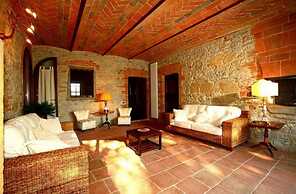 Podere Lucignano Secondo Agriturismo