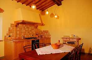 Podere Lucignano Secondo Agriturismo