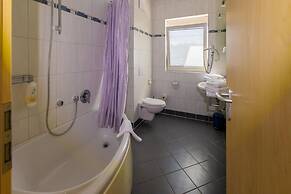 Business Vital Hotel