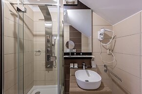 Bazilika alatt Panzió