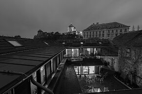 Bazilika alatt Panzió
