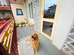 Three Jewels Boutique Hotel