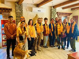 Three Jewels Boutique Hotel