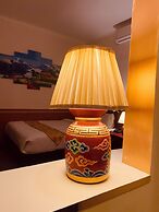 Three Jewels Boutique Hotel