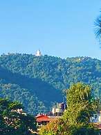 Three Jewels Boutique Hotel