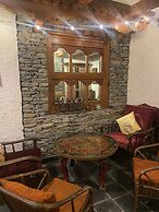 Three Jewels Boutique Hotel