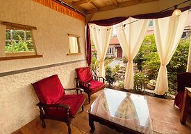 Three Jewels Boutique Hotel