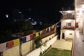 Three Jewels Boutique Hotel