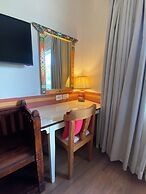 Three Jewels Boutique Hotel