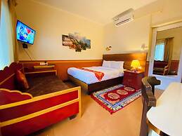 Three Jewels Boutique Hotel