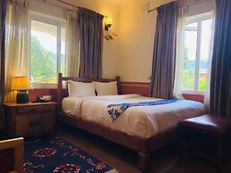 Three Jewels Boutique Hotel