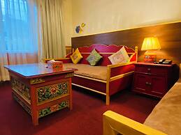 Three Jewels Boutique Hotel