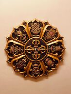 Three Jewels Boutique Hotel