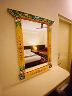 Three Jewels Boutique Hotel