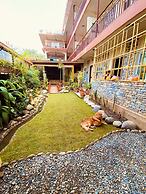 Three Jewels Boutique Hotel