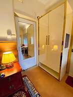 Three Jewels Boutique Hotel