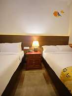 Three Jewels Boutique Hotel