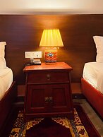 Three Jewels Boutique Hotel