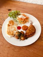 Three Jewels Boutique Hotel