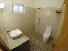 Three Jewels Boutique Hotel