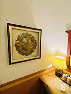 Three Jewels Boutique Hotel