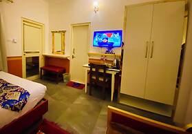 Three Jewels Boutique Hotel