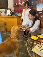 Three Jewels Boutique Hotel