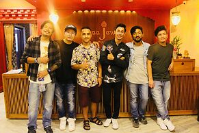 Three Jewels Boutique Hotel