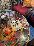 Three Jewels Boutique Hotel