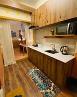 Three Jewels Boutique Hotel