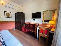 Three Jewels Boutique Hotel