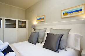 BarcelonaForRent Market Suites