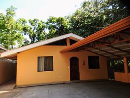 Casa Amigos by the beach