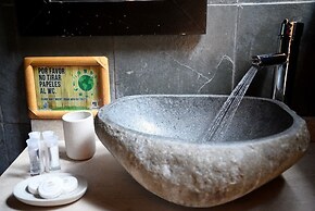 Tripanko Lodge & Bungalows