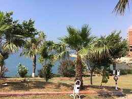 Grand Ada Family Hotel