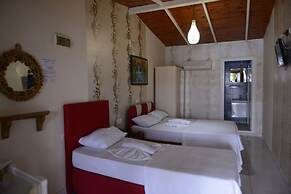 Grand Ada Family Hotel