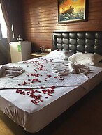 Grand Ada Family Hotel