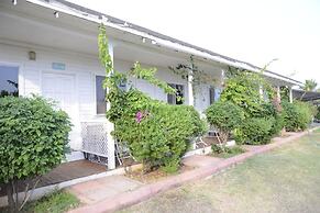 Grand Ada Family Hotel