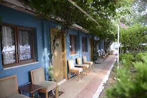 Grand Ada Family Hotel