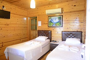 Grand Ada Family Hotel